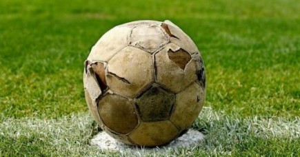 BRUTTA SCONFITTA NEL DERBY